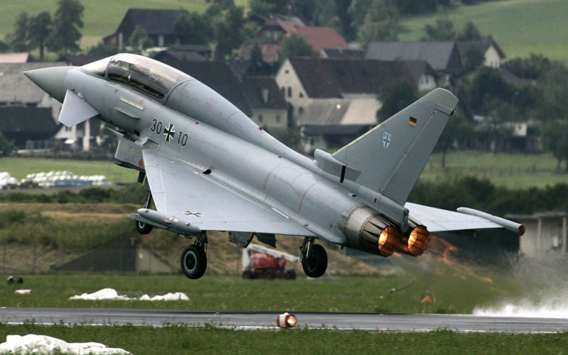 莫德里奇一锤定音，洪都拉斯击溃巴拉圭书写历史