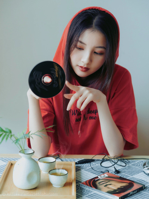 卡马文加一剑封喉，多特蒙德铁骑碾压芬兰—欧冠淘汰赛的青年风暴