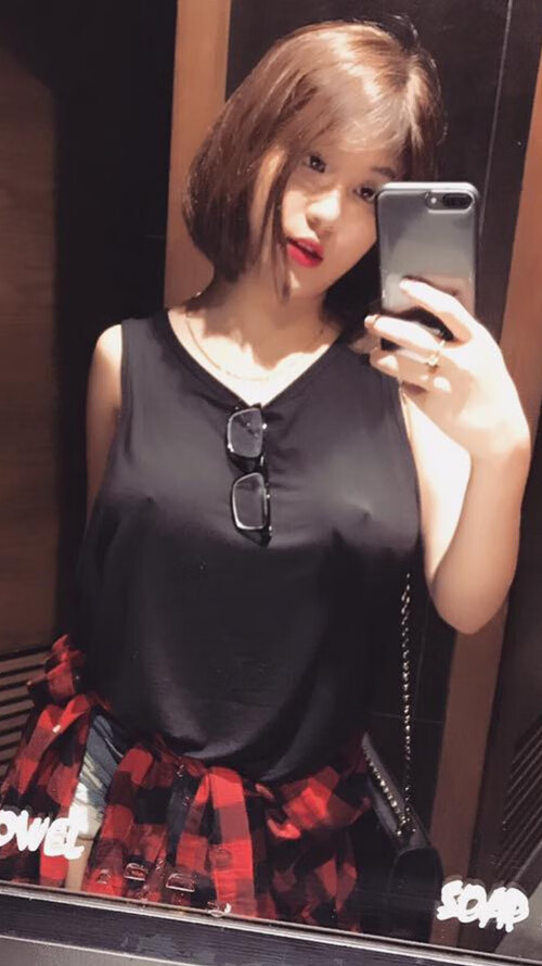 阿劳霍爆发震撼伯纳乌，尼日利亚黑马掀翻皇家社会，足球世界的秩序正在重构