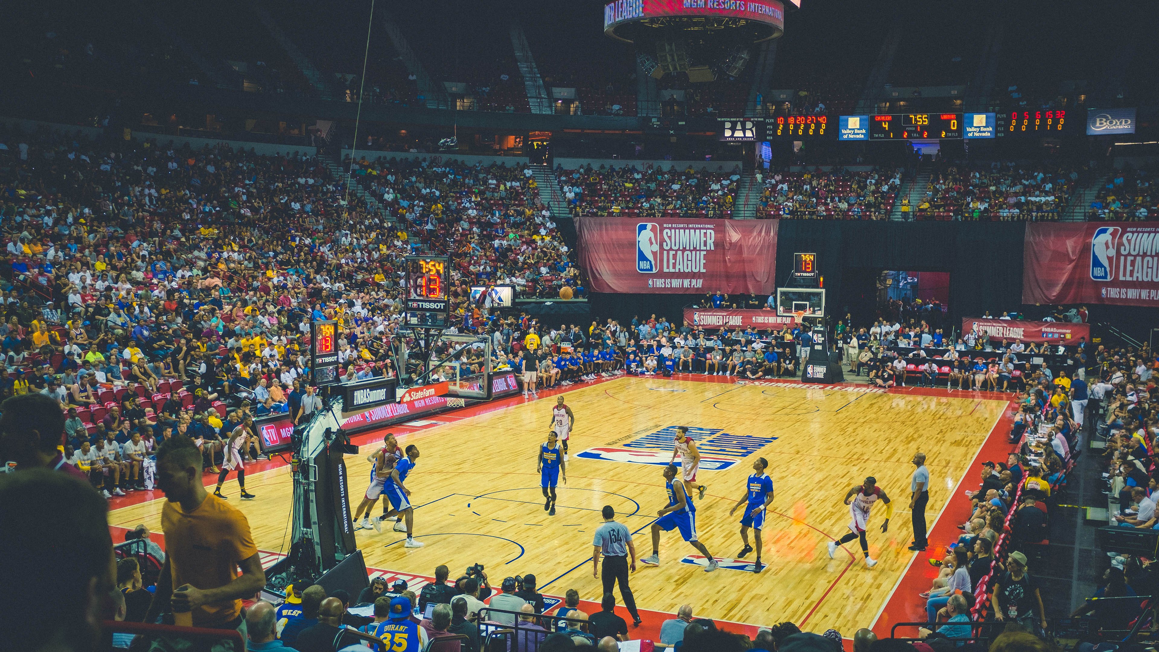 最后时刻与接管比赛,当绝望叩门时,他们选择了奇迹