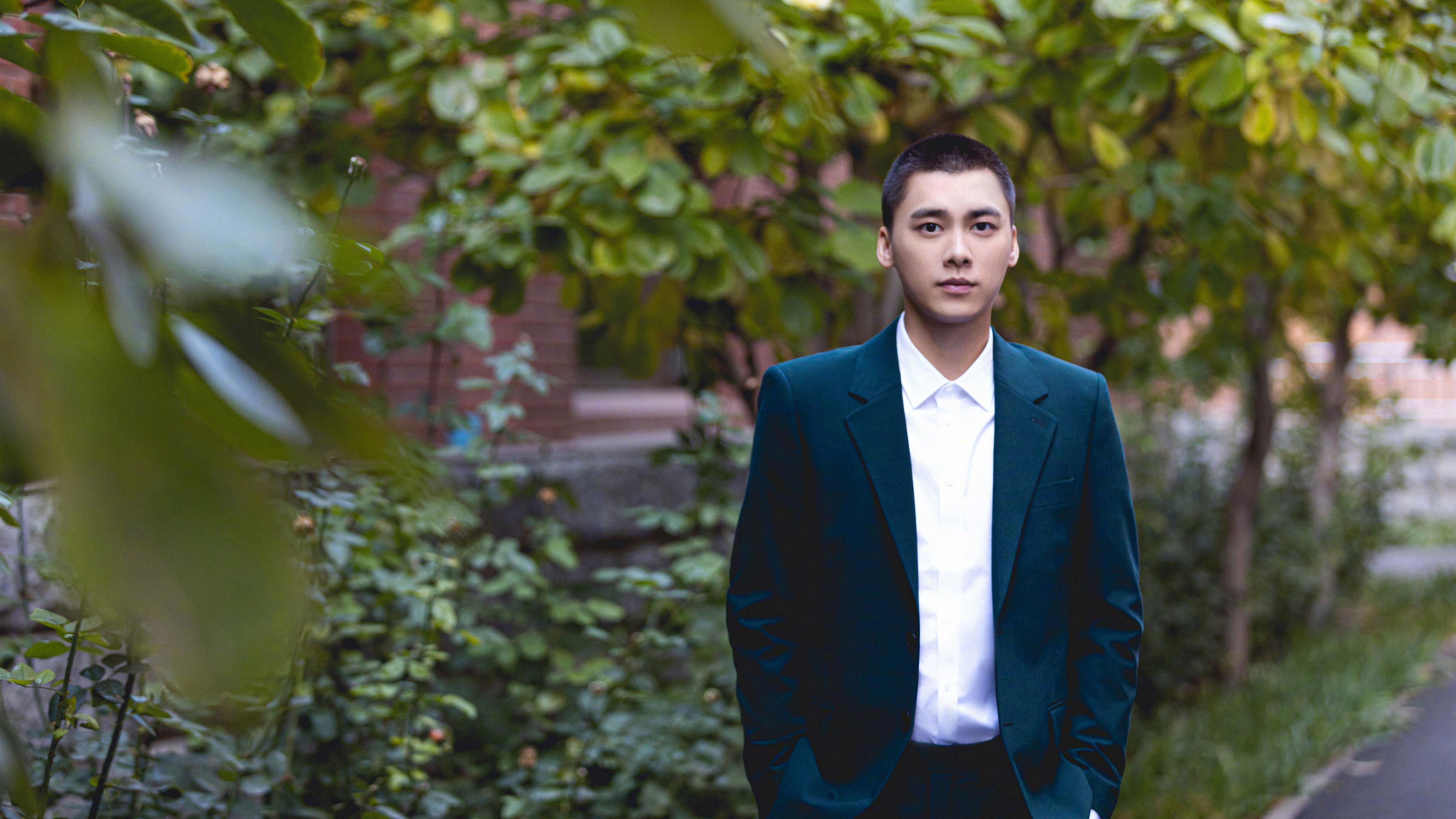 欧冠战报,加克波替补双响破局,巴萨险胜贝蒂斯晋级