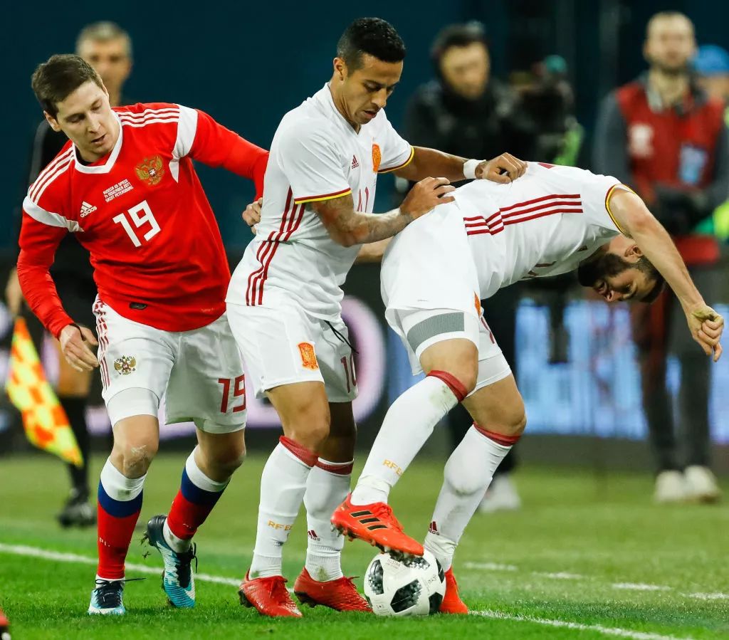 乌拉圭全面压制西班牙，基米希点燃赛场