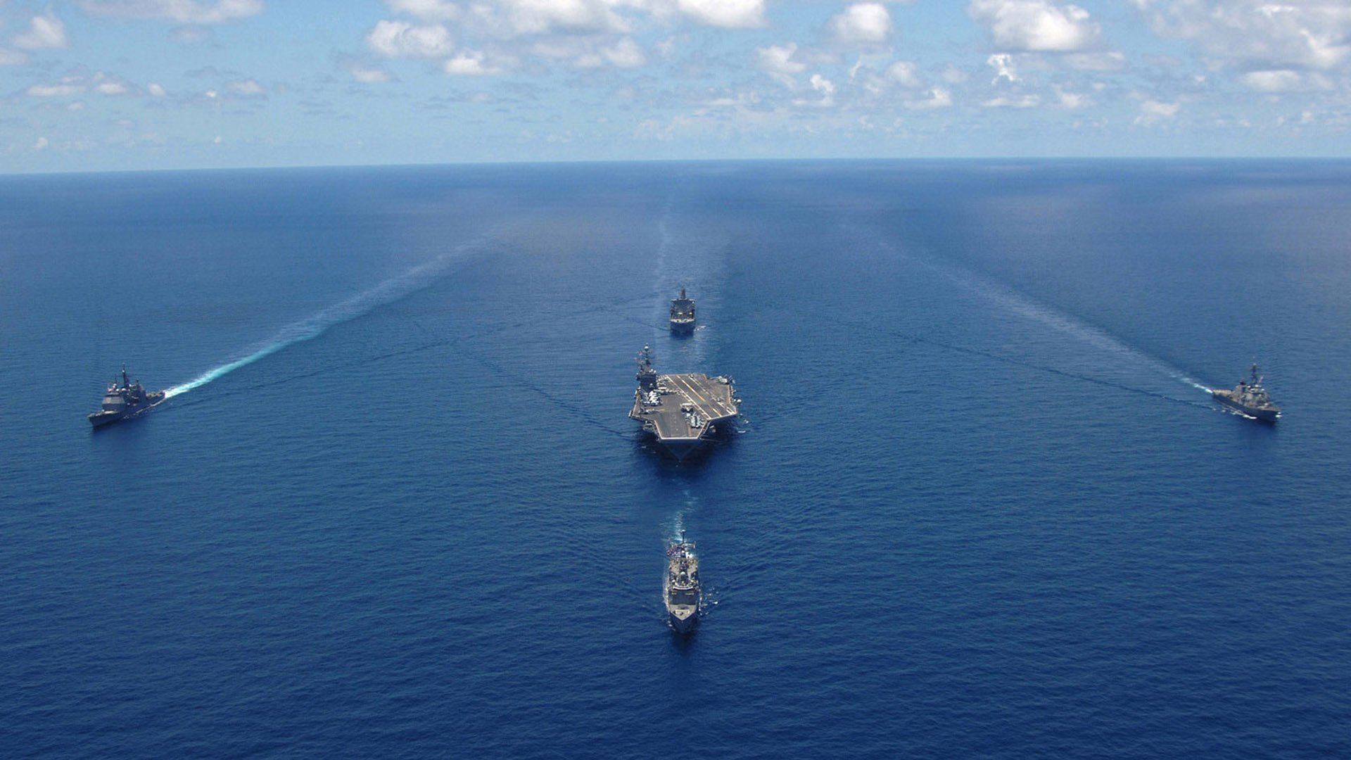 夜战街道，一记特奥式超车，如何撕碎对手的铜墙铁壁