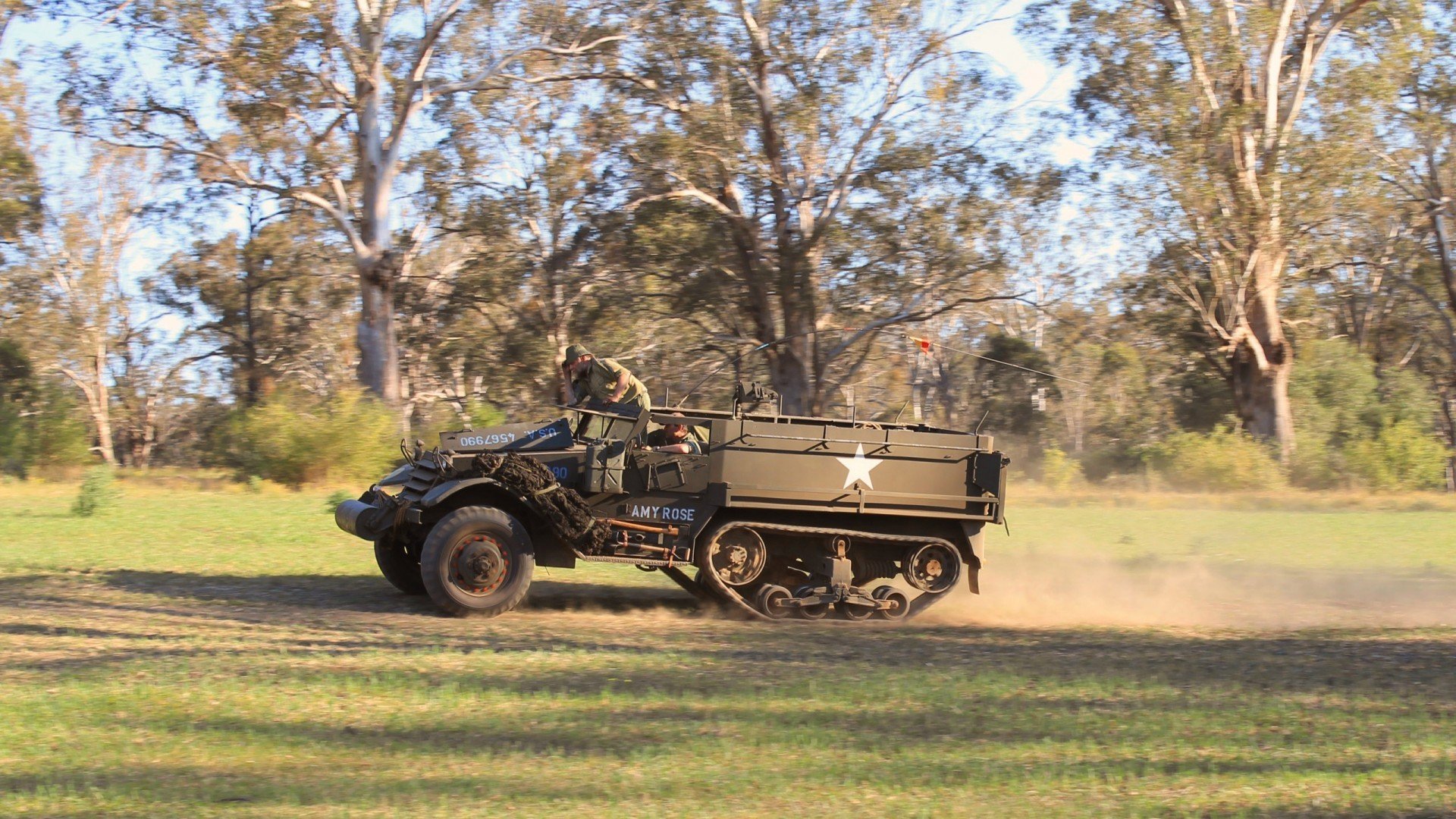 凯恩化身战术支点全程高能输出，法国火力全开完美压制莱比锡红牛